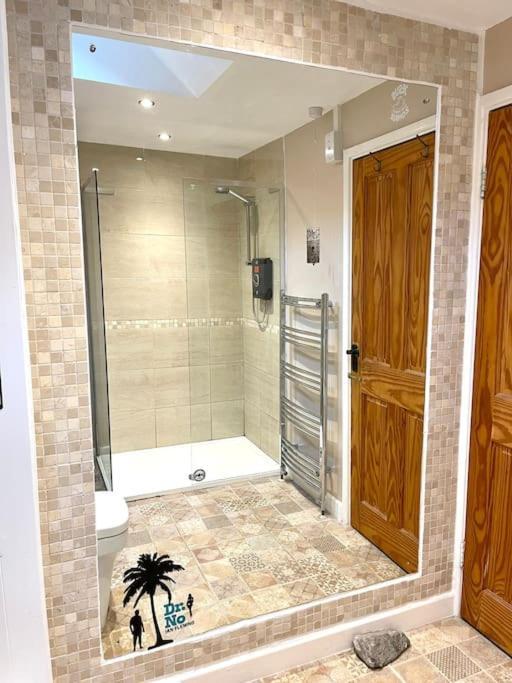 Bear Cottage, Tyn Y Cwm Eglwys-Fach Esterno foto